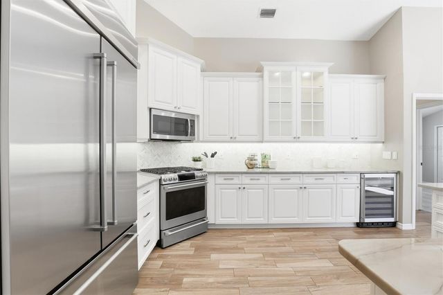 2111 PINNACLE CIRCLE N, Palm Harbor, FL 34684