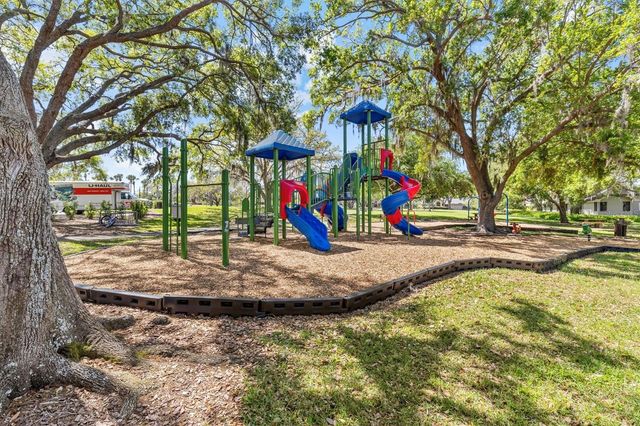 2111 PINNACLE CIRCLE N, Palm Harbor, FL 34684