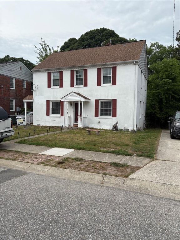 121 Armstrong DR, Hampton, VA 23669