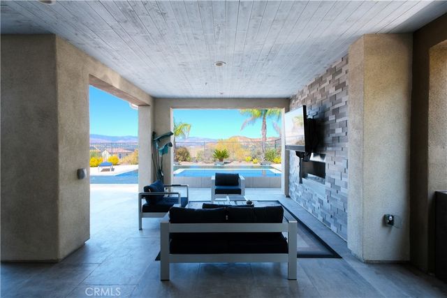 25172 Cypress Bluff Dr., Canyon Country, CA 91387