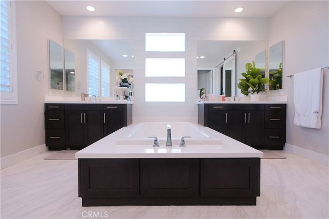 25172 Cypress Bluff Dr., Canyon Country, CA 91387