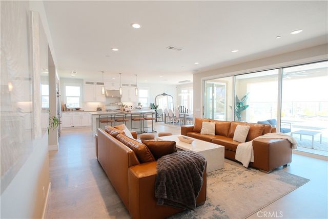 25172 Cypress Bluff Dr., Canyon Country, CA 91387