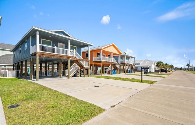 180 Paradise Pointe Dr, Port Aransas, TX 78373