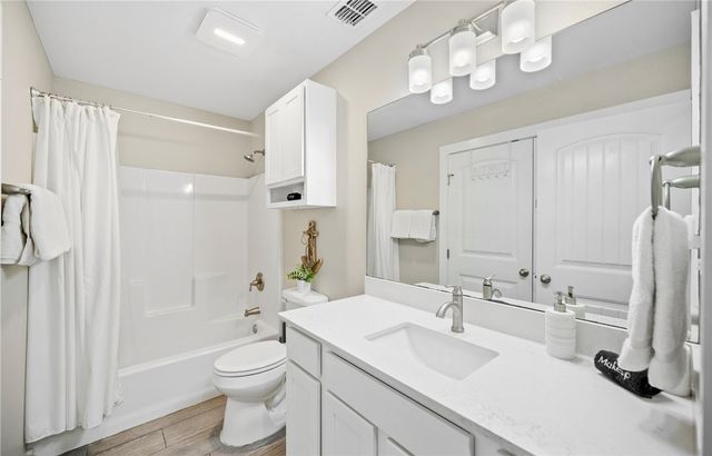 180 Paradise Pointe Dr, Port Aransas, TX 78373