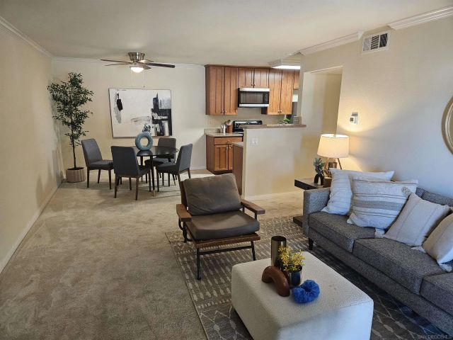 180 Chambers 21, El Cajon, CA 92020