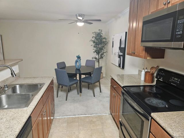 180 Chambers 21, El Cajon, CA 92020