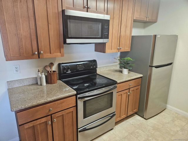 180 Chambers 21, El Cajon, CA 92020