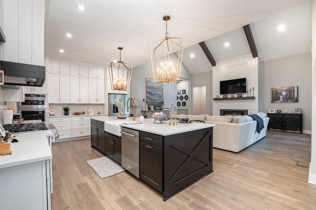 10900 Triple Crown Boulevard, Union, KY 41091