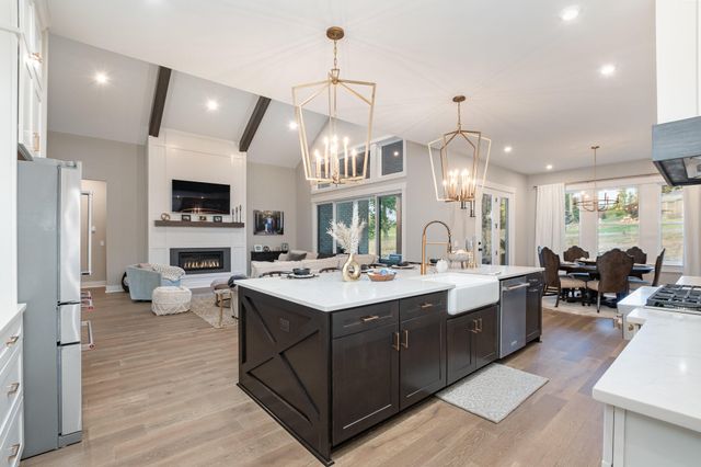 10900 Triple Crown Boulevard, Union, KY 41091