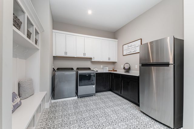 10900 Triple Crown Boulevard, Union, KY 41091