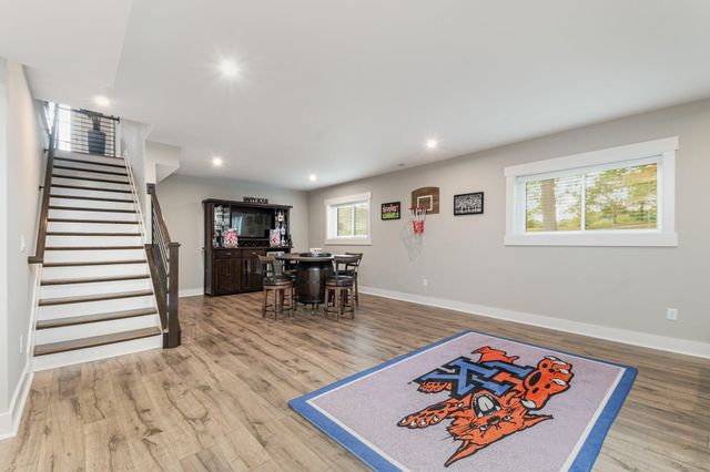 10900 Triple Crown Boulevard, Union, KY 41091