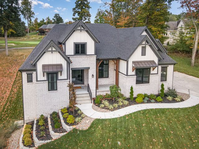 10900 Triple Crown Boulevard, Union, KY 41091