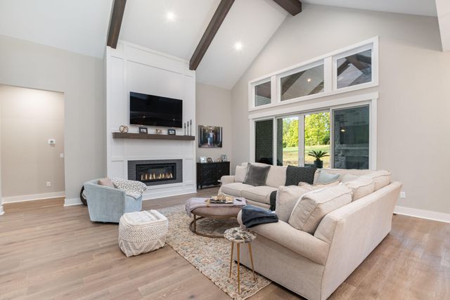 10900 Triple Crown Boulevard, Union, KY 41091