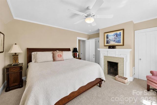 1211 S Belvedere Avenue, Gastonia, NC 28054