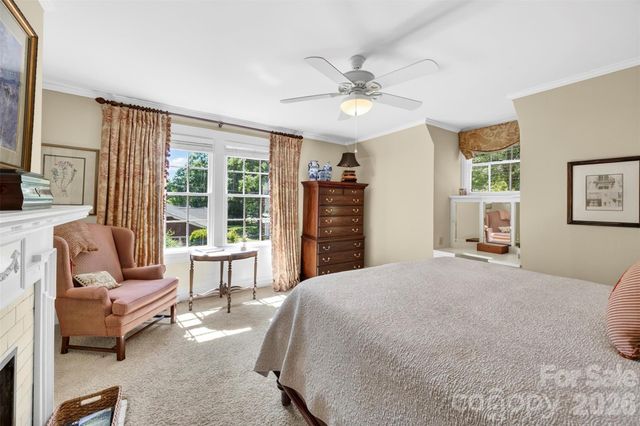 1211 S Belvedere Avenue, Gastonia, NC 28054