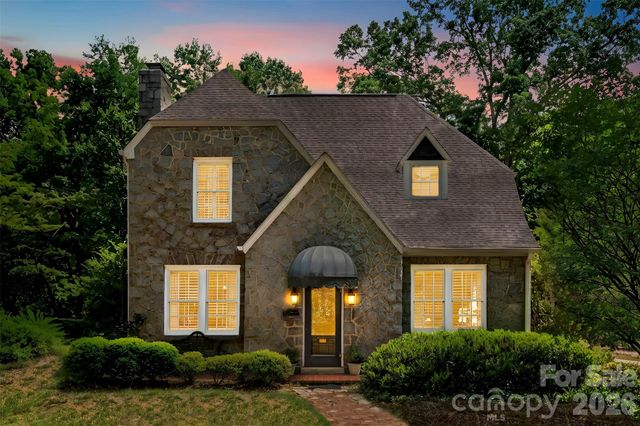1211 S Belvedere Avenue, Gastonia, NC 28054