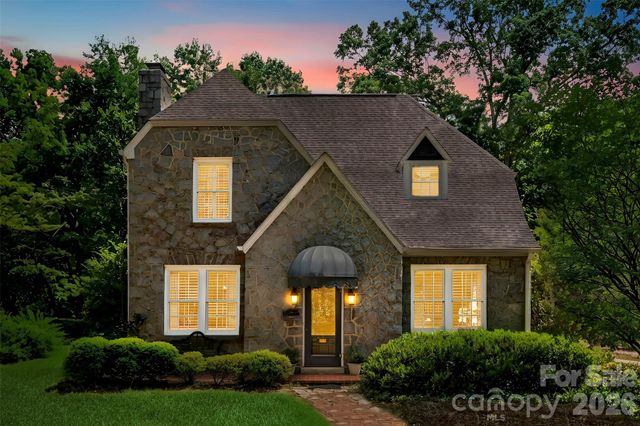 1211 S Belvedere Avenue, Gastonia, NC 28054