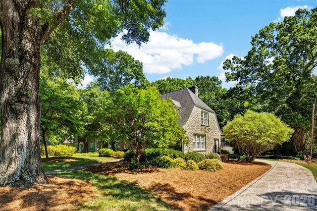 1211 S Belvedere Avenue, Gastonia, NC 28054