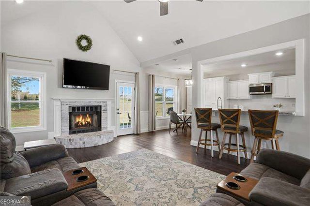 370 Olde Wick Trail, Hoschton, GA 30548