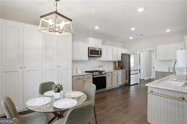 370 Olde Wick Trail, Hoschton, GA 30548