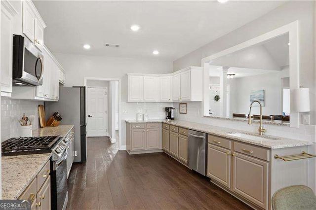 370 Olde Wick Trail, Hoschton, GA 30548