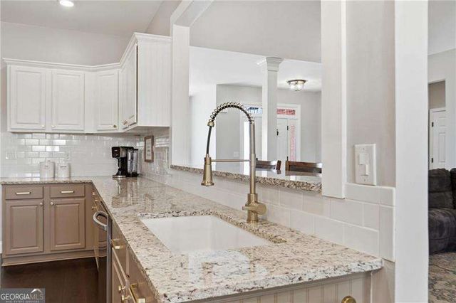 370 Olde Wick Trail, Hoschton, GA 30548