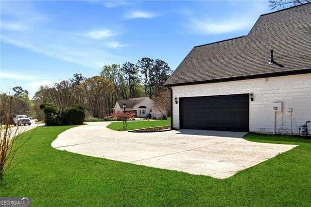 370 Olde Wick Trail, Hoschton, GA 30548