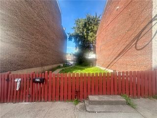 251 37th St, Lawrenceville, PA 15201