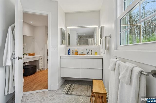 395 Highview Road, Englewood, NJ 07631