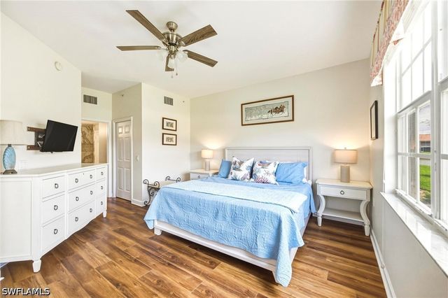 3053 Driftwood WAY 3907, Naples, FL 34109
