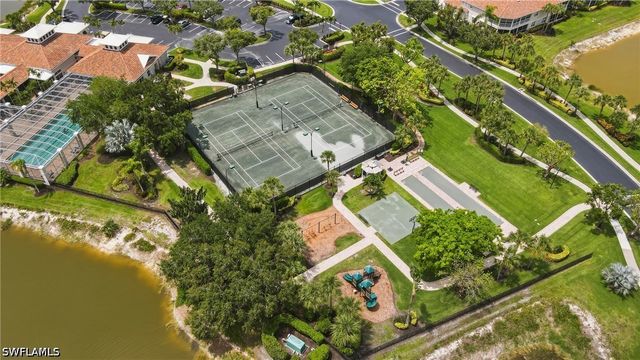 3053 Driftwood WAY 3907, Naples, FL 34109