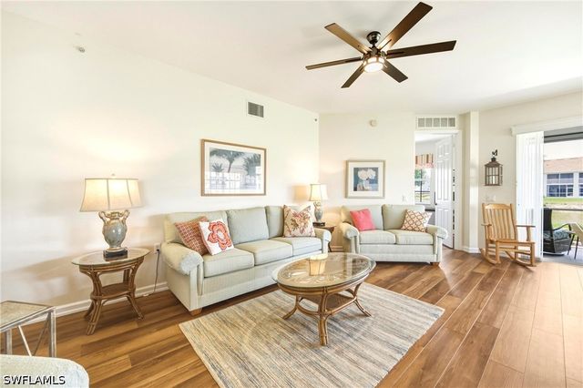 3053 Driftwood WAY 3907, Naples, FL 34109