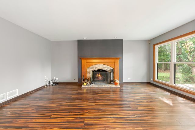 1139 Grand Oak Court, Bartlett, IL 60103