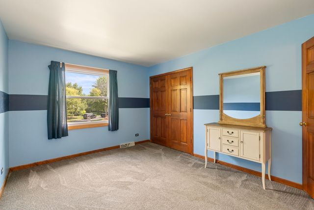 1139 Grand Oak Court, Bartlett, IL 60103