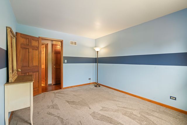 1139 Grand Oak Court, Bartlett, IL 60103