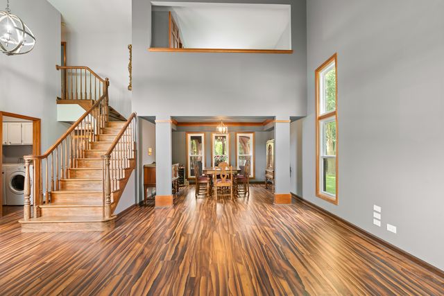 1139 Grand Oak Court, Bartlett, IL 60103