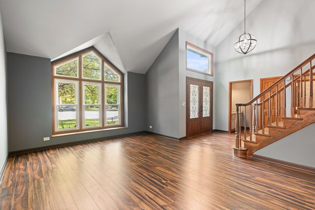 1139 Grand Oak Court, Bartlett, IL 60103