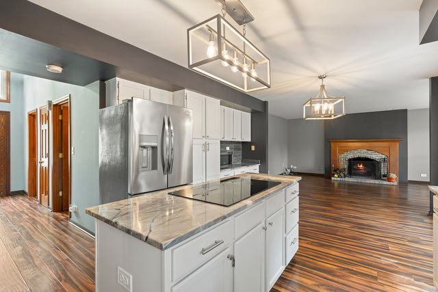 1139 Grand Oak Court, Bartlett, IL 60103
