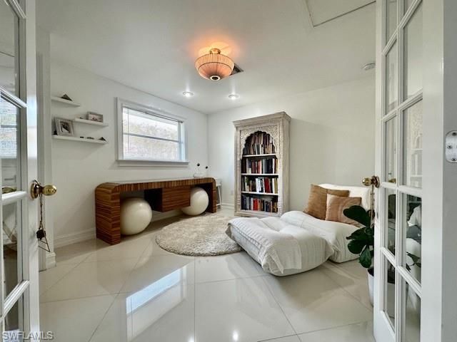 1282 Illinois DR, Naples, FL 34103