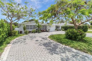 1282 Illinois DR, Naples, FL 34103
