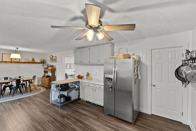 633 Pleasant Hill Drive, Harrodsburg, KY 40330