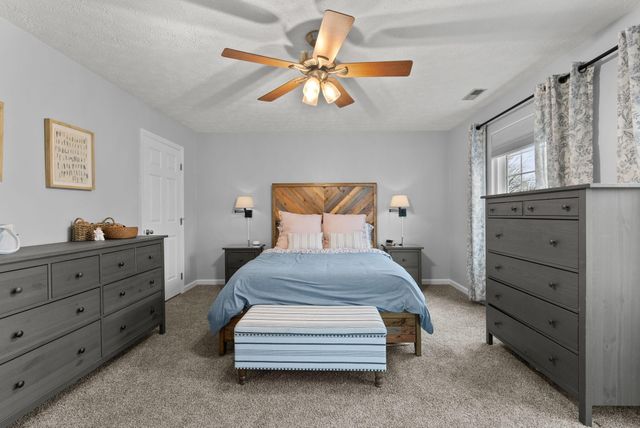 633 Pleasant Hill Drive, Harrodsburg, KY 40330