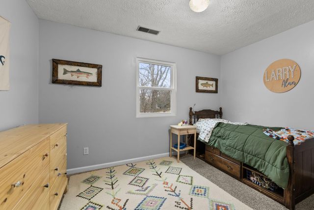 633 Pleasant Hill Drive, Harrodsburg, KY 40330