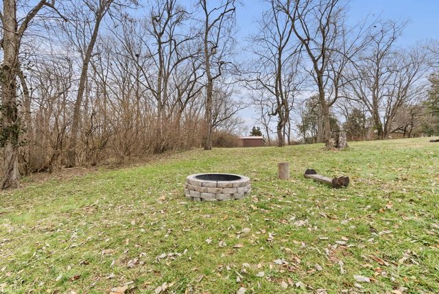 633 Pleasant Hill Drive, Harrodsburg, KY 40330