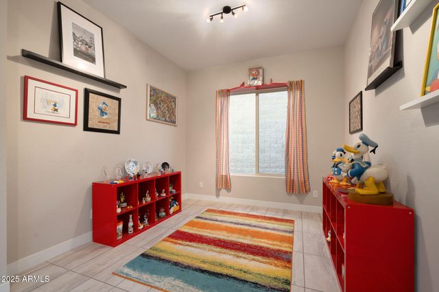 8528 W FALLEN LEAF Lane, Peoria, AZ 85383