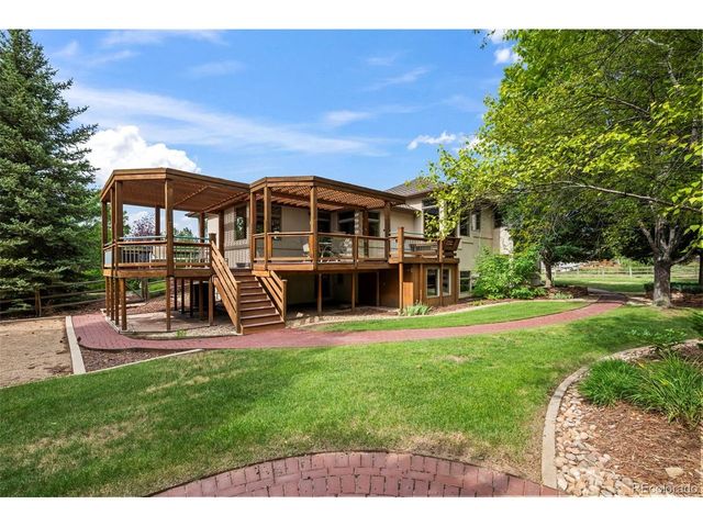 7542 Crestview Dr, Niwot, CO 80504