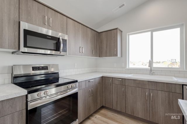 3150 S Maple Ranch Way, Nampa, ID 83686