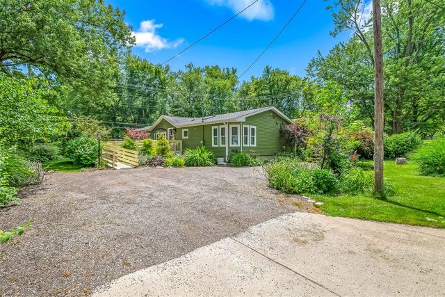 22 Morry Street, Hillsdale, MI 49242