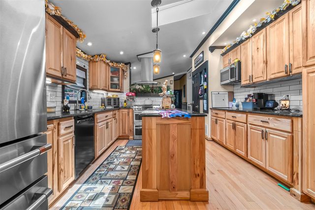 22 Morry Street, Hillsdale, MI 49242