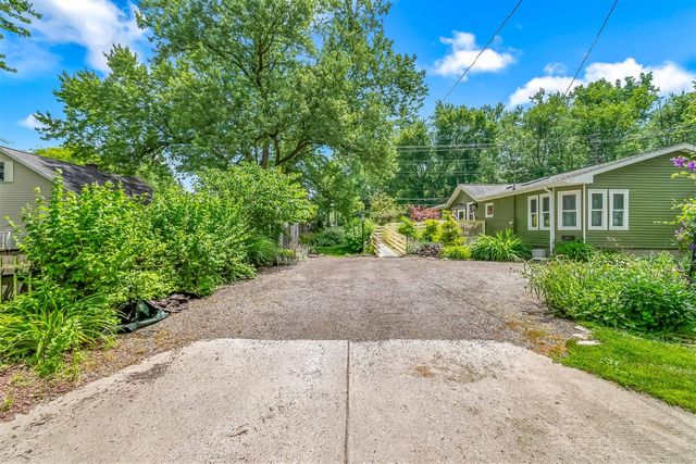 22 Morry Street, Hillsdale, MI 49242
